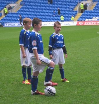 Warming up with Kian and Ellis the other two Mascots